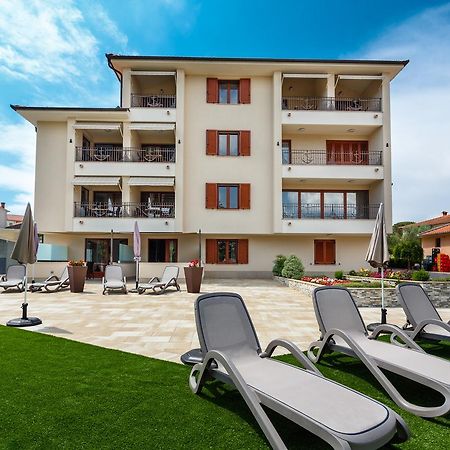 Villa Aria Malinska Bagian luar foto