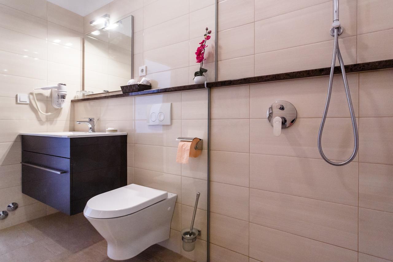 Villa Aria Malinska Bagian luar foto