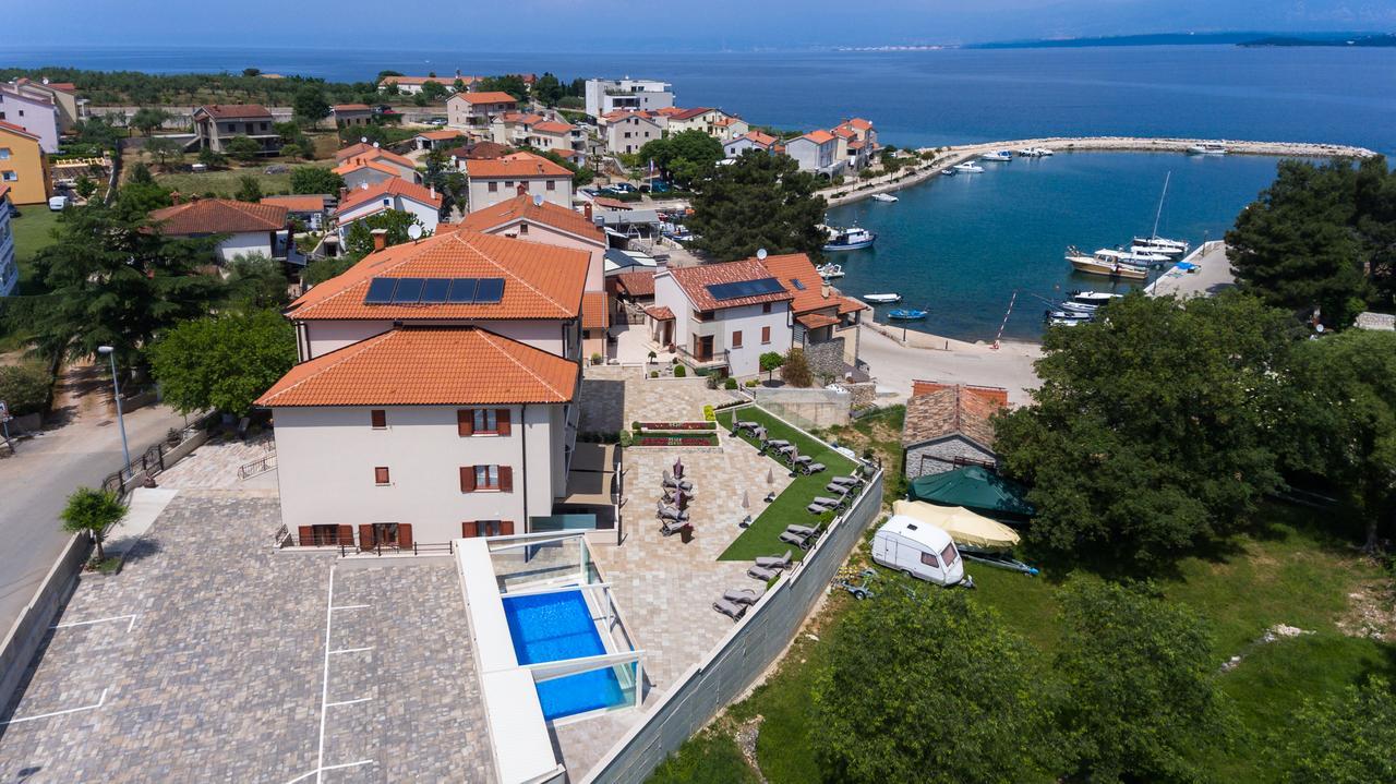 Villa Aria Malinska Bagian luar foto