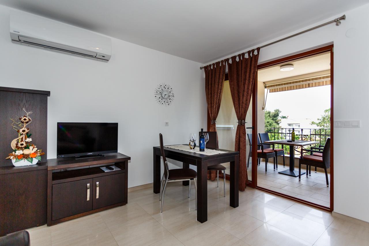 Villa Aria Malinska Bagian luar foto