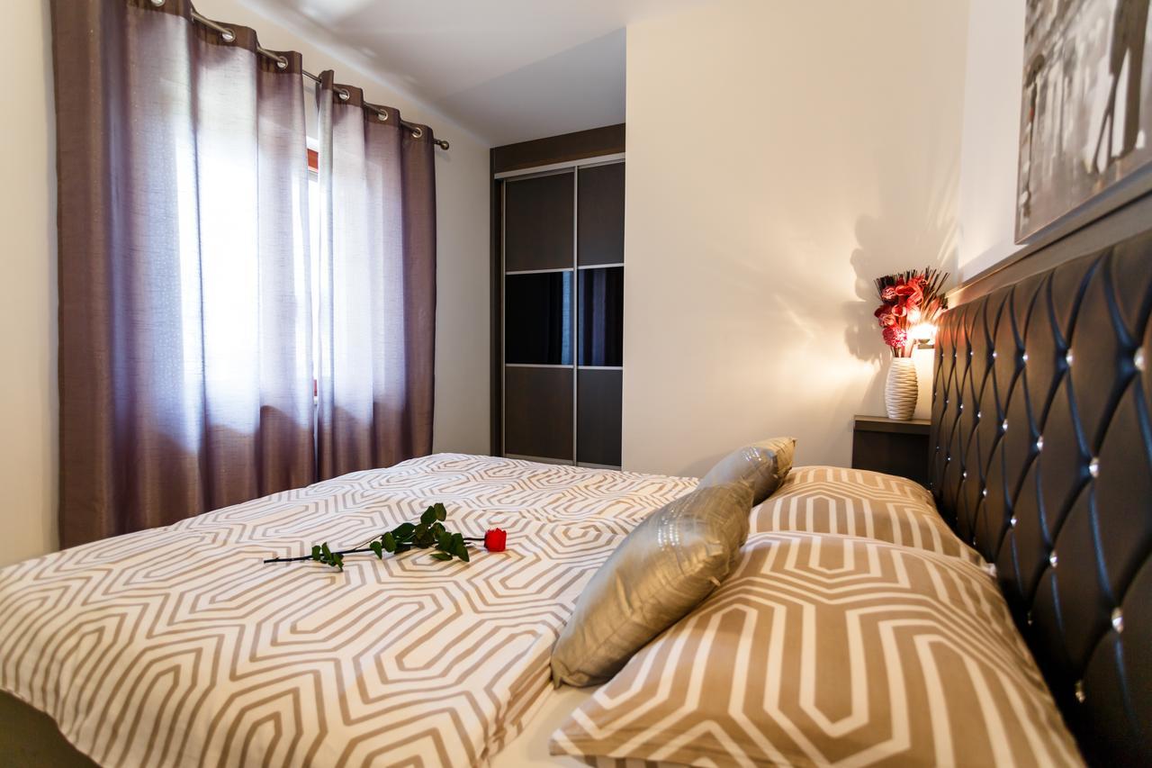 Villa Aria Malinska Bagian luar foto