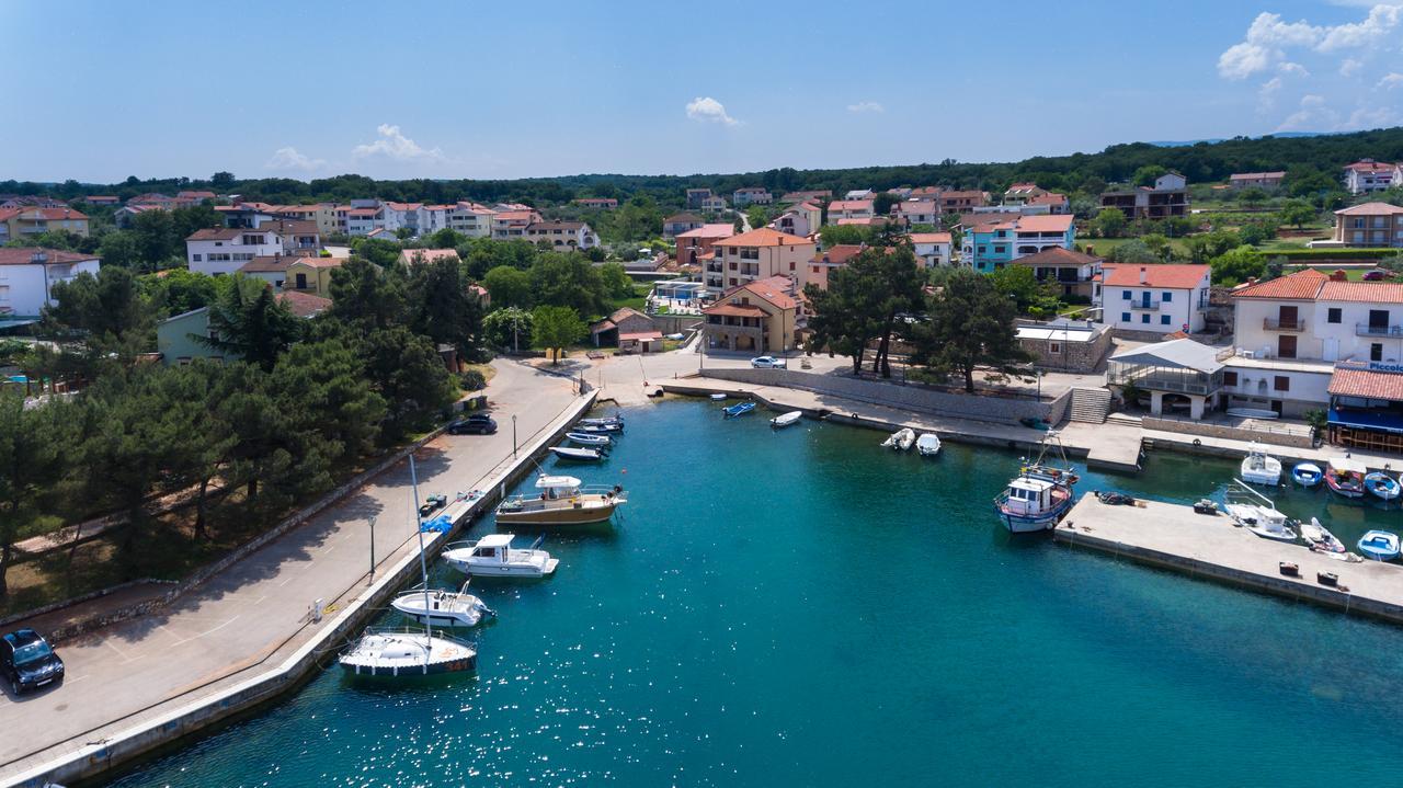 Villa Aria Malinska Bagian luar foto