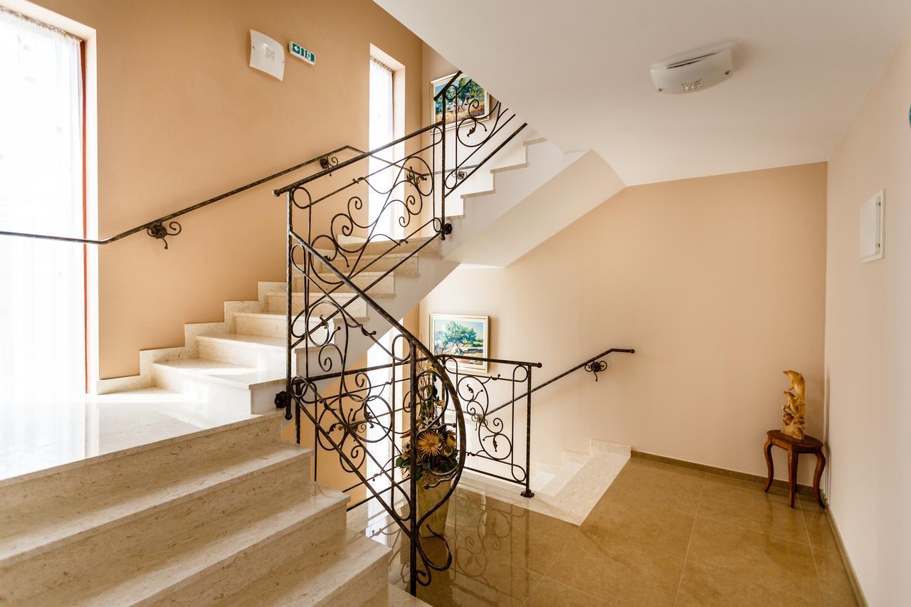 Villa Aria Malinska Bagian luar foto